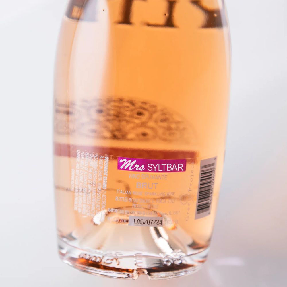 close-up of Mrs SYLTBAR label