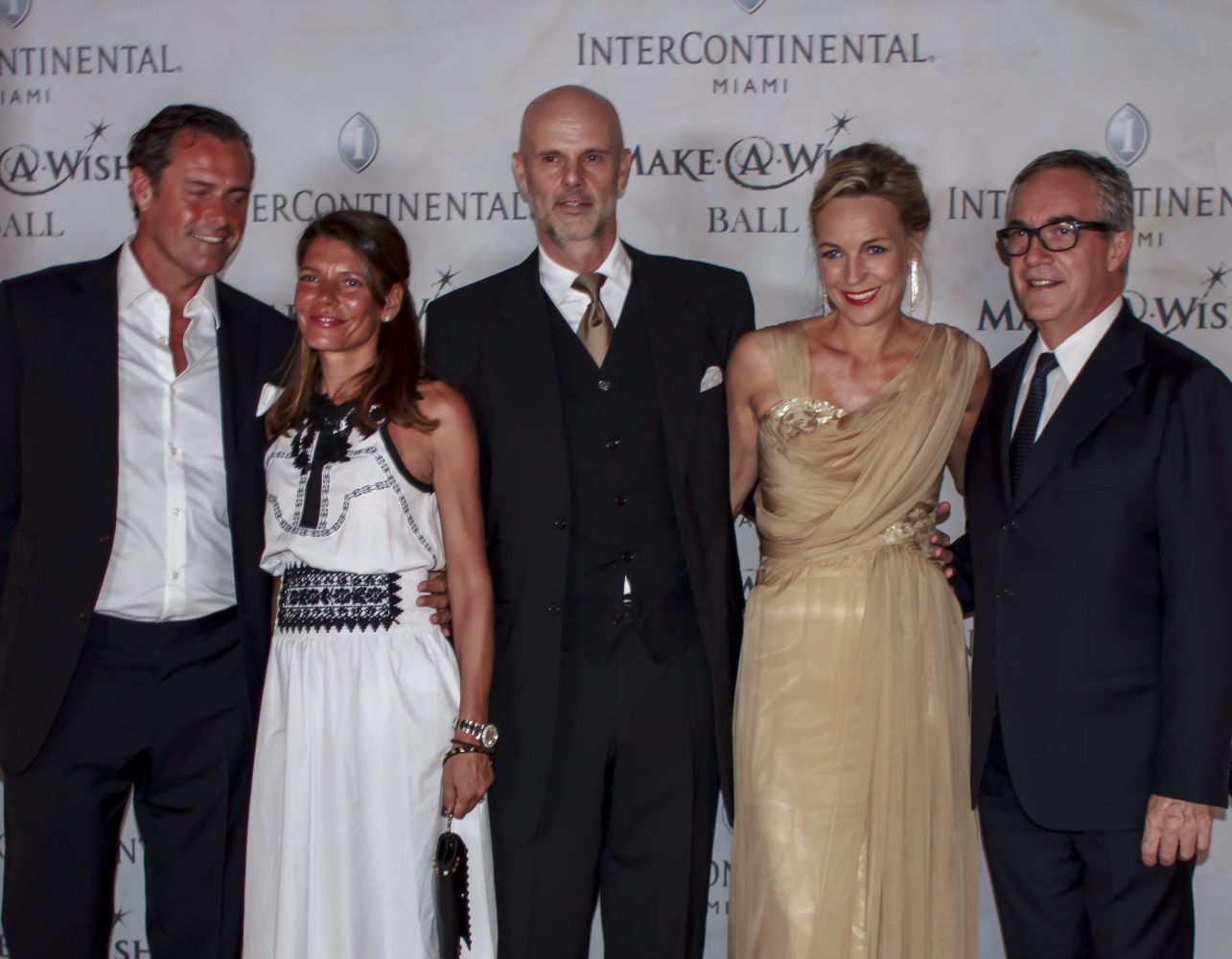 photo of photo of SYLTBAR owners Regina and Claus at a charitable fundraiser for Make a Wish