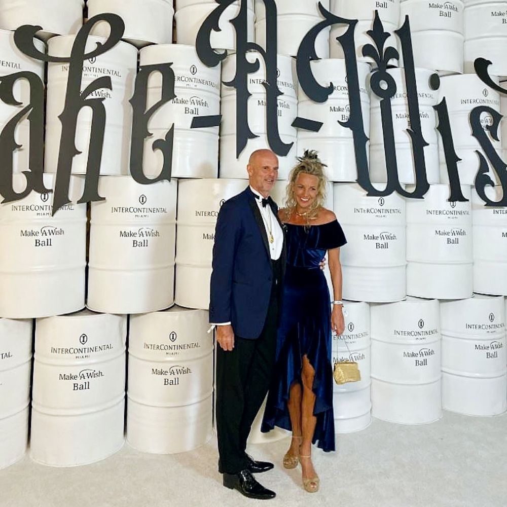 photo of SYLTBAR owners Regina and Claus at the Make a Wish Ball
