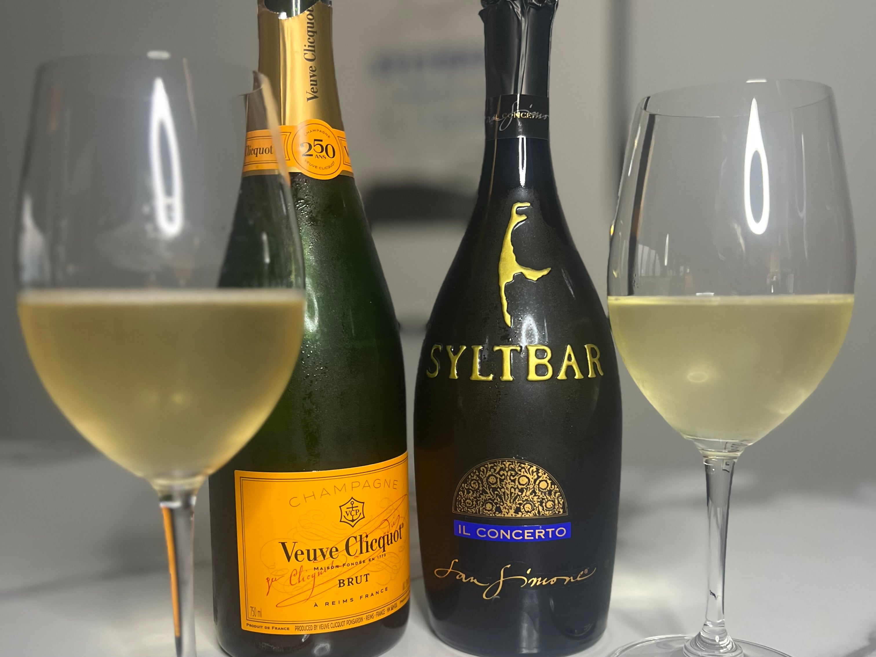 SYLTBAR vs Veuve Clicquot Champagne Calories and Sugar