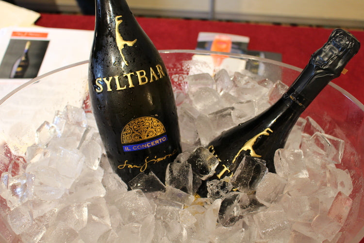 A Truly Low-Cal Prosecco...and It's Actually Good | Naples Daily News (Nov 2015)