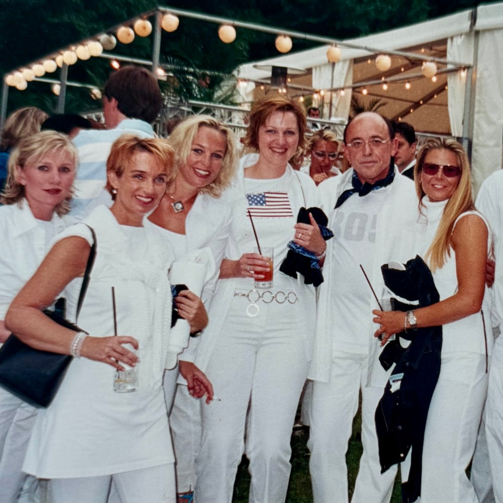 photo of SYLTBAR owner Regina and co-workers all dressed in white in the 90s