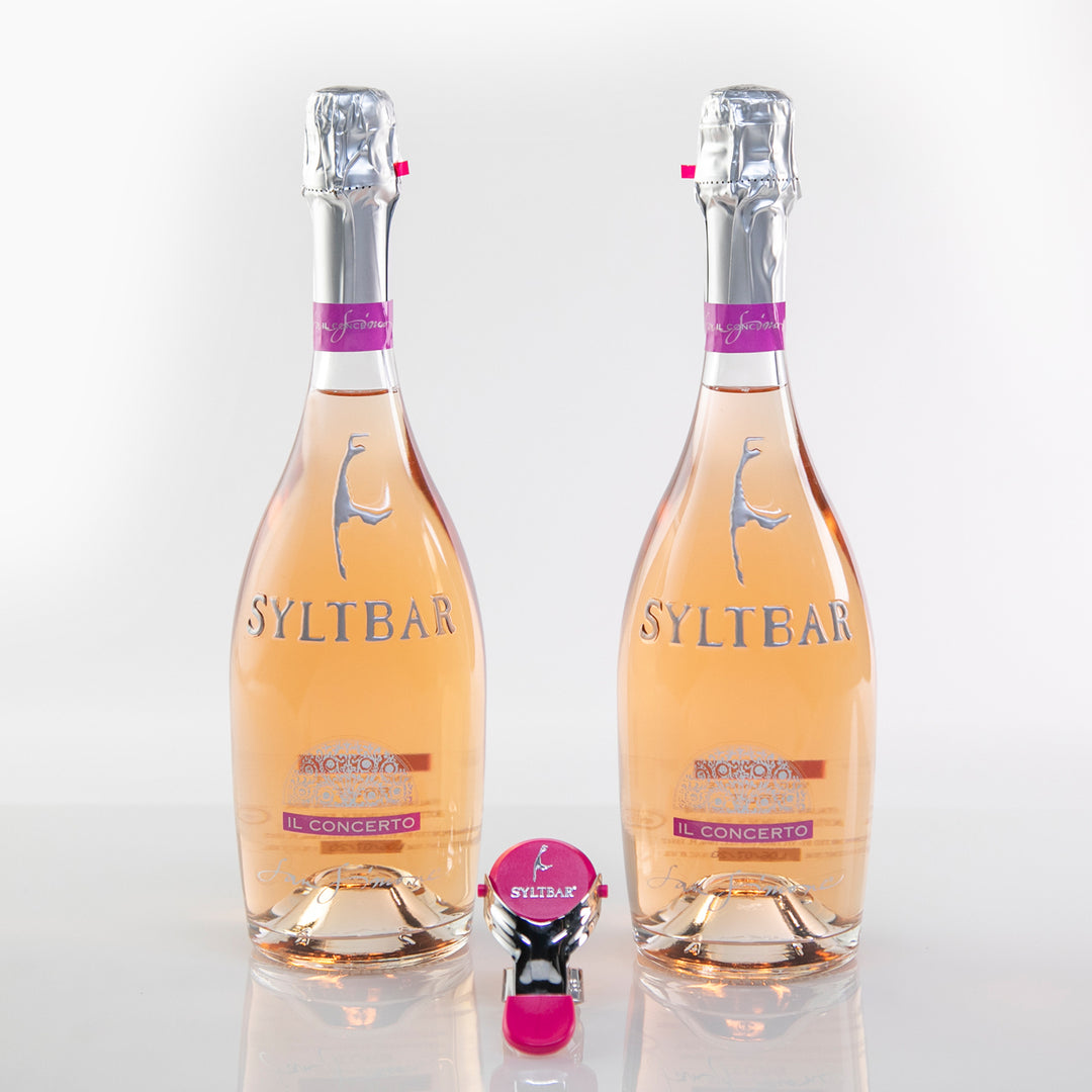 Mrs & Mrs Gift Set Content 2 bottles of Mrs SYLTBAR, 1 pink bottle stopper